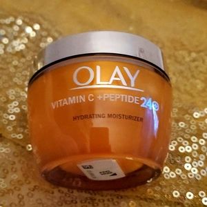 Olay Regenerist VitaminC + Peptide 24 Face Moisturizer Cream Paraben Free 1.7 oz